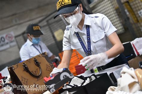 BOC launches call center service to help customers .